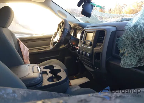 2016 Ram 1500 Express из США, поврежденный, VIN 1C6RR7FT6GS402053